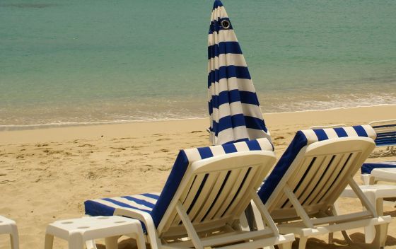 Пляж отеля «Ривьера» (бывший «Рэдиссон») | Пляжи в Алуште
