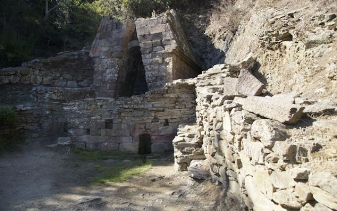 Крепость Алустон
