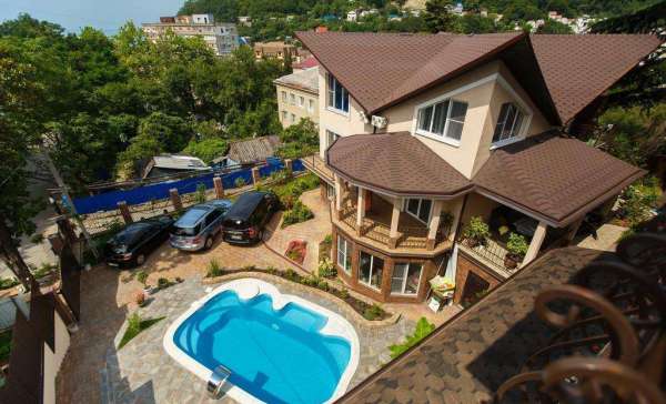 Туапсе, «Gold House»