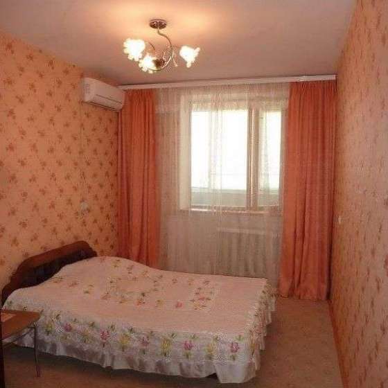 2-х комнатная квартира в центре на Демышева 108