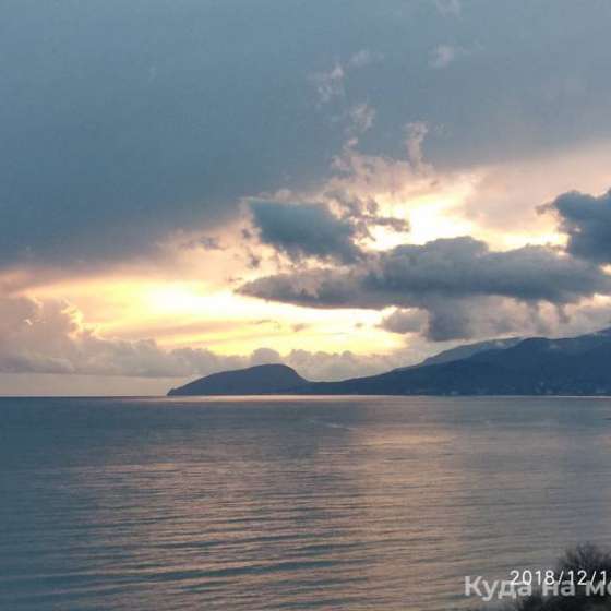 Коттеджи над морем