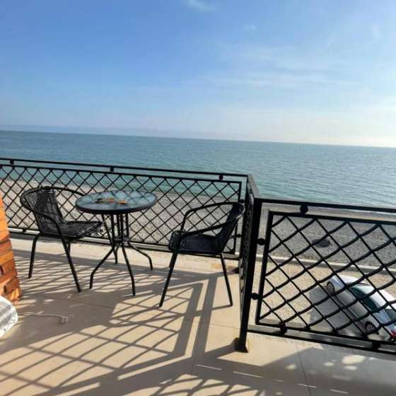 Отель «Leon Beach Hotel»