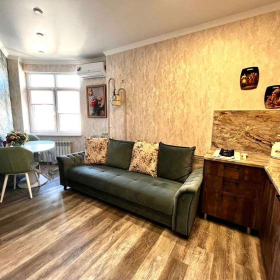 Апартаменты в элитном районе, на Крымской 22, к 18