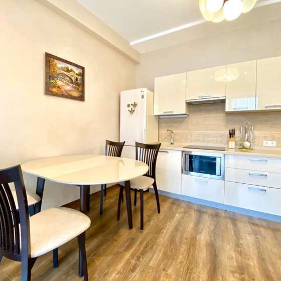 Актер Гэлакси De Luxe, Курортный проспект, 105