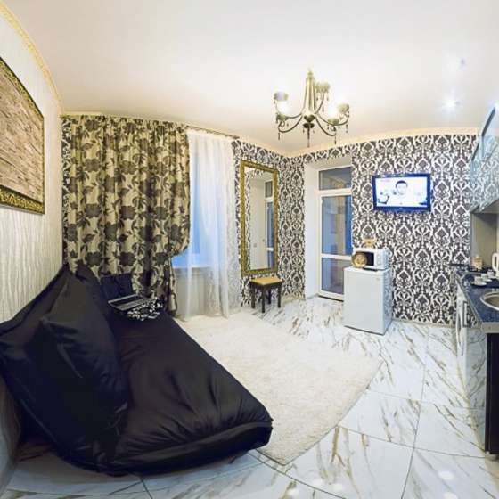 Двухкомнатный люкс в центре с парковкой, Ленина улица, 10