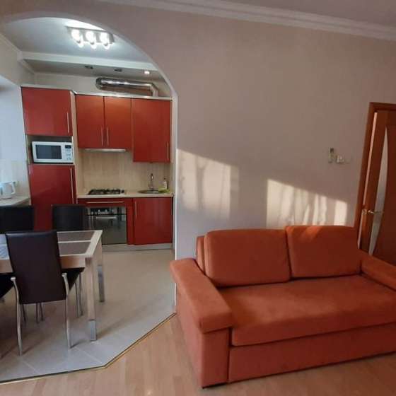 2-комнатная Квартира, Советская улица, 3