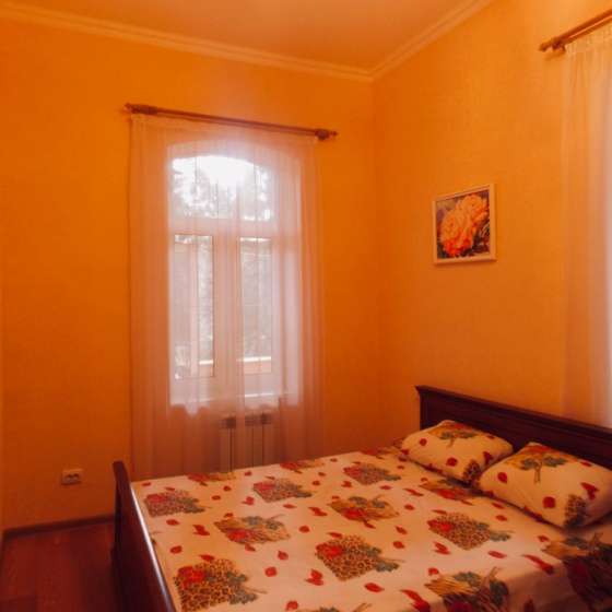 2-комнатная квартира, Екатерининская улица, 12