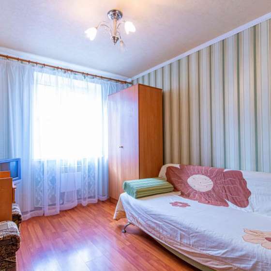 3-комнатная квартира, Гагарина улица, 48