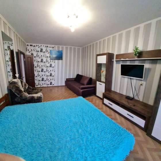 Квартира рядом с морем, Молодежная улица, 30