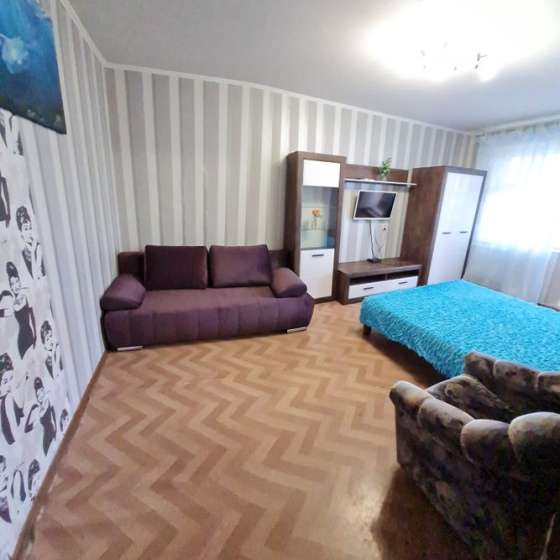 Квартира рядом с морем, Молодежная улица, 30