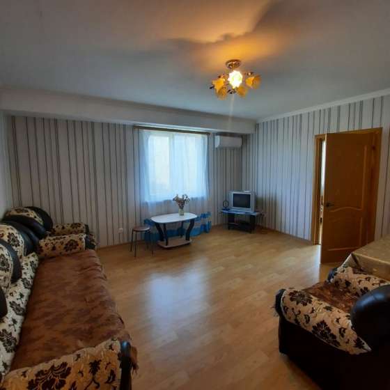2-комнатная квартира, Лакоба улица, 5