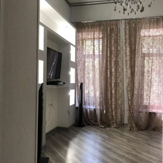 4-комнатная квартира, Аидгылара улица, 38