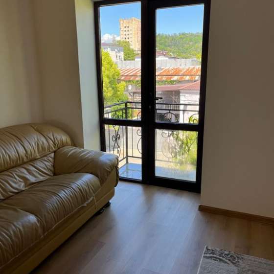 2-комнатная квартира, Абазинская улица, 55