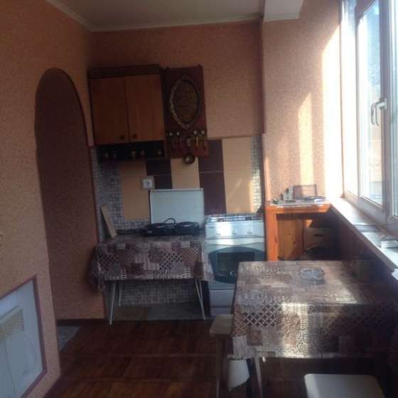 2-комнатная квартира, Октябрьская улица, 424