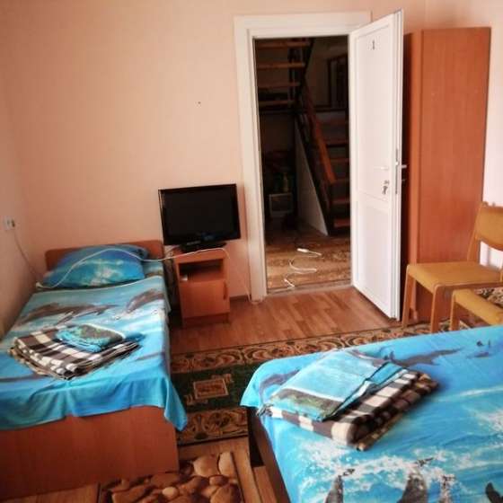 Двухкомнатные апартаменты рядом с морем, ПК Кавказ, Темрюкская улица, 7