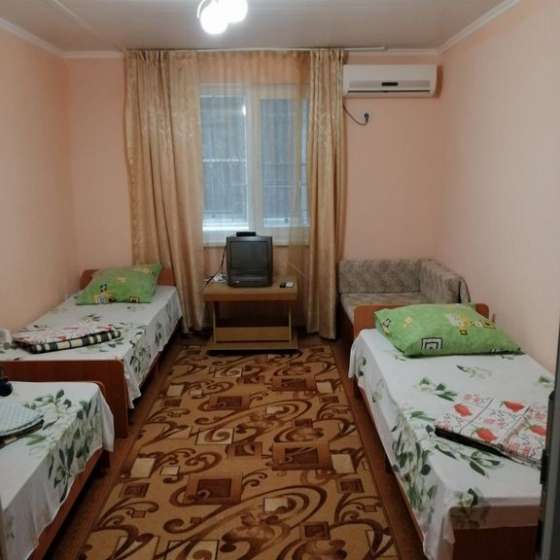 Двухкомнатные апартаменты рядом с морем, ПК Кавказ, Темрюкская улица, 7