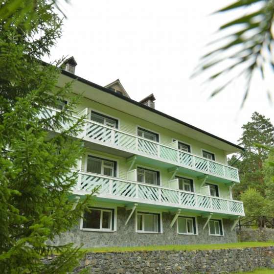 Ареда 1 — Mountain Hotel