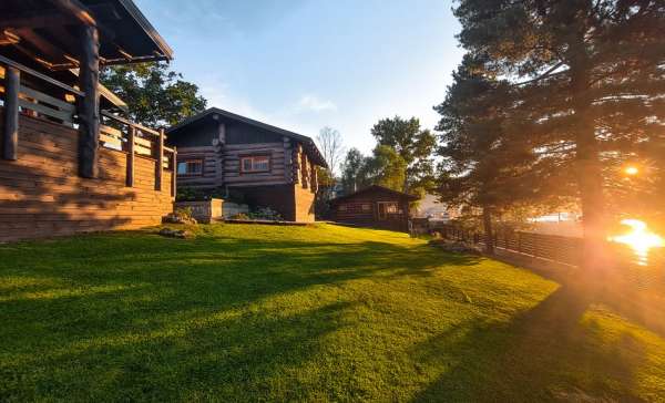 Телецкое озеро, база отдыха Kedr house