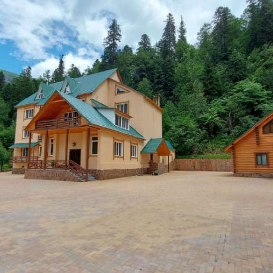 Гостиница  ФорРест  Домбай  (For Rest)