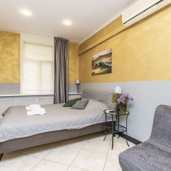 Goldie Home