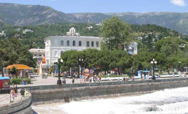 Ялта, «Приморье»