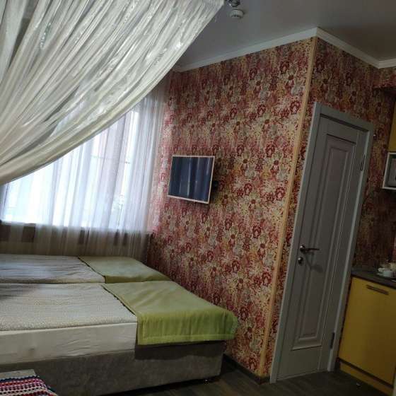 Свои