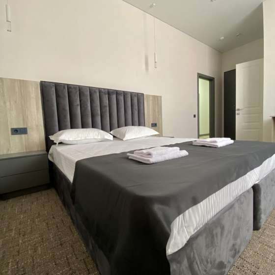 AMSHOTEL