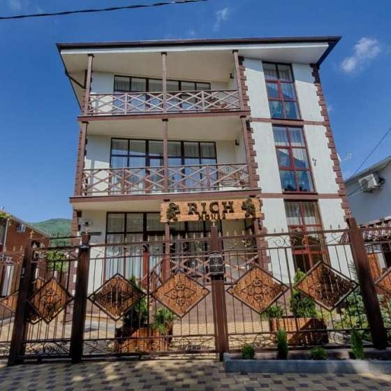 Rich House