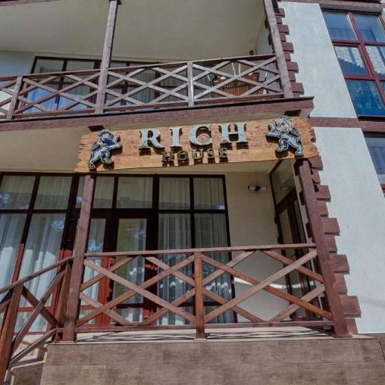 Rich House