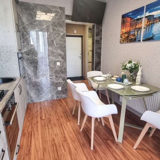 Квартира у Южного вокзала LovelyHome39