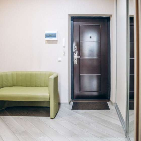 Современная квартира у Дворца спорта Янтарный LovelyHome39