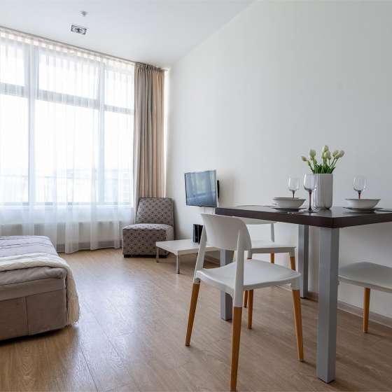 Двухкомнатные апартаменты с одной спальней (6-12 этаж) Brevis Rents
