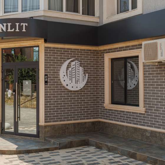 Отель MoonLit
