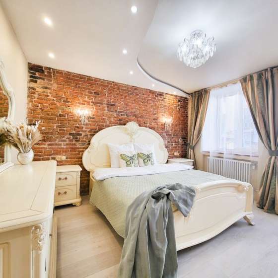 Двухуровневая квартира с джакузи и камином у Летнего Сада
