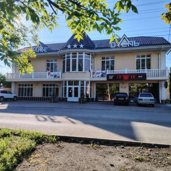 ОТЕЛЬ «DE LUXE»