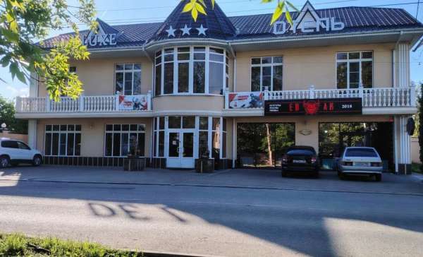 Ессентуки, оТЕЛЬ «DE LUXE»
