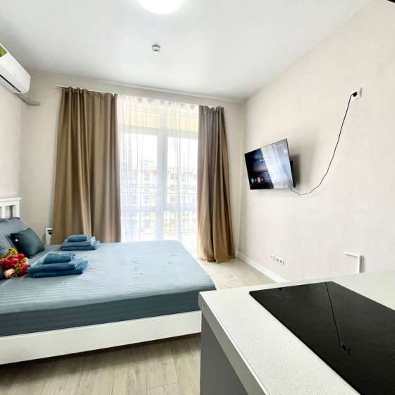 Квартира-студия в ЖК «holiday house» c бассейном