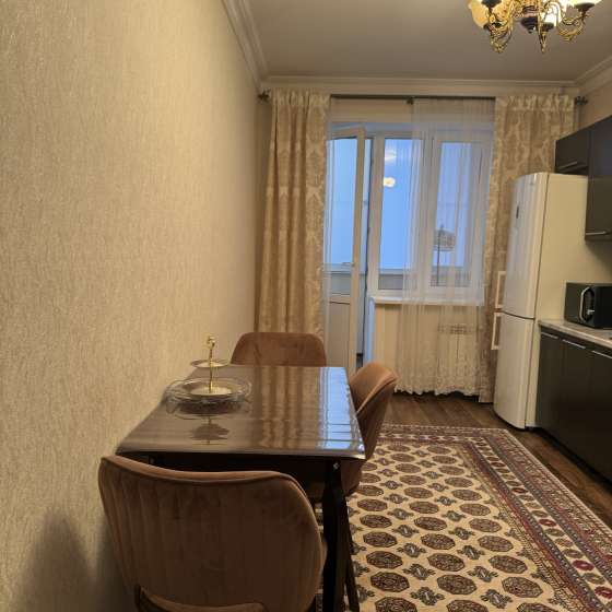 квартира на Байрамова 67а
