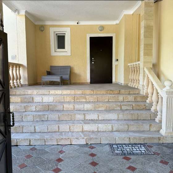 ART HOUSE